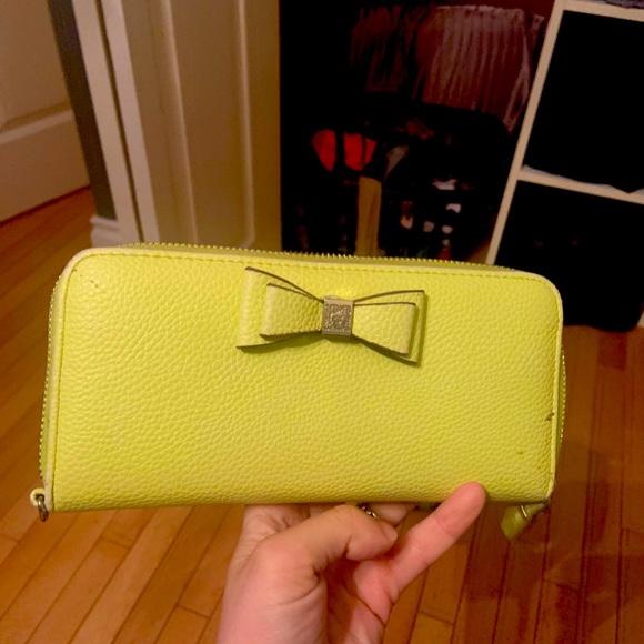 Anne Klein clutch - Picture 1 of 3